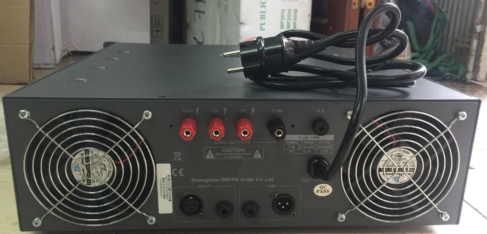 mặt sau tăng âm truyền thanh 